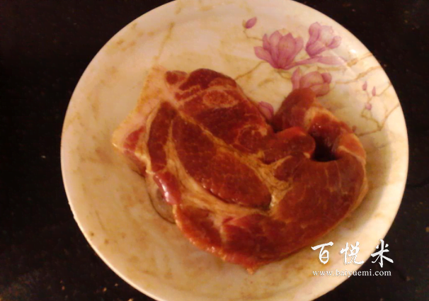 牛排又老又硬,難吃又難嚼,掌握兩個技巧,西餐廳也做不出來的嫩